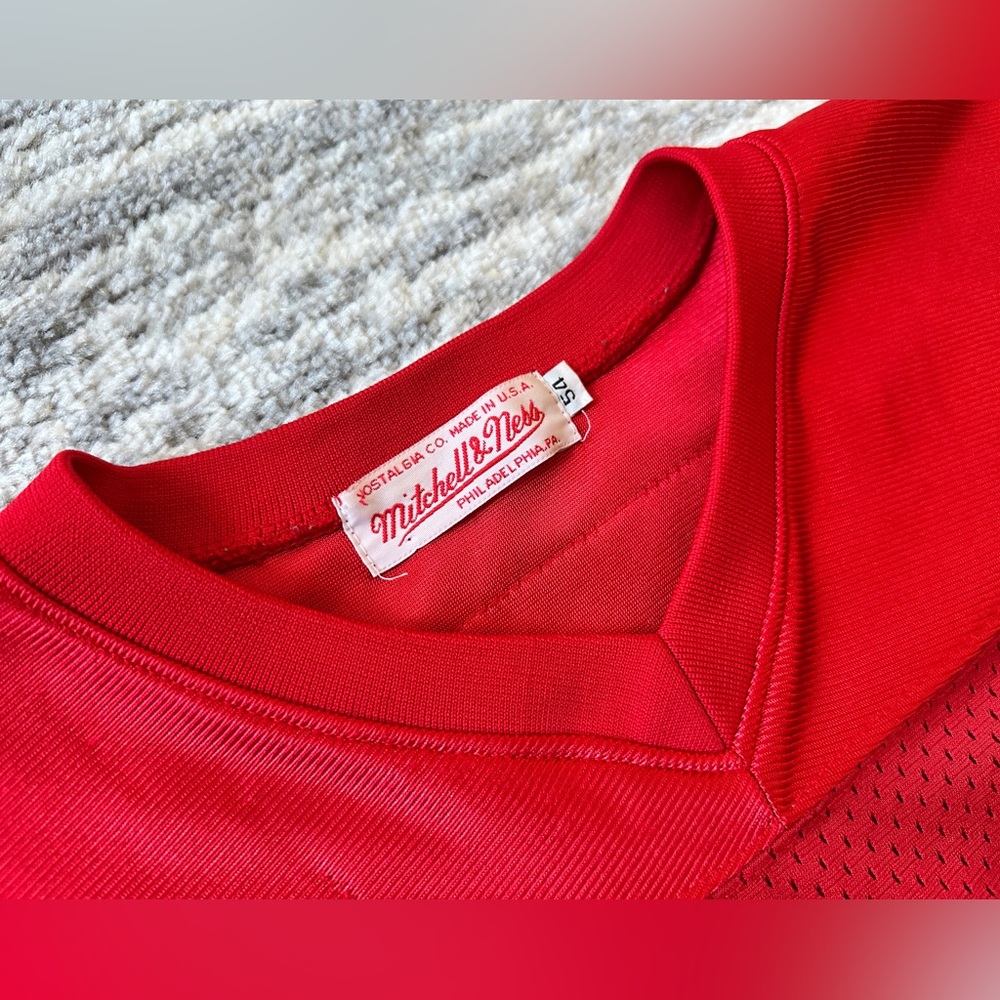 Mitchell & Ness San Francisco 49ers Joe Montana Hall of Fame jersey - Picture 3 of 7